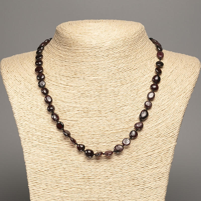 Faceted garnet natural gemstone necklace, diameter 10×8 mm (±), length 50 cm+