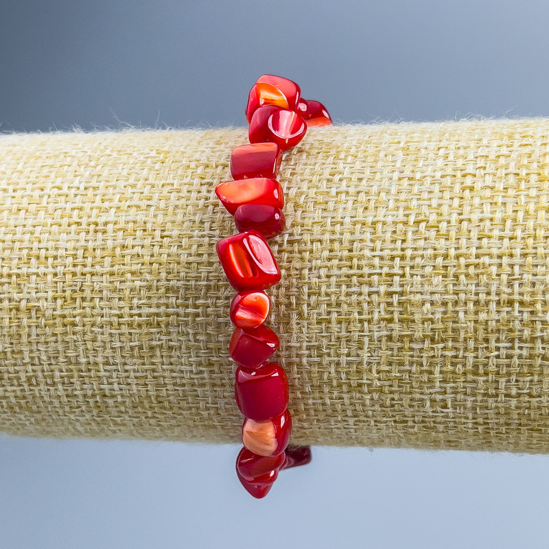 Red mother-of-pearl bracelet, faceted, 8×6 mm bead diameter, 18 cm length (stretch)