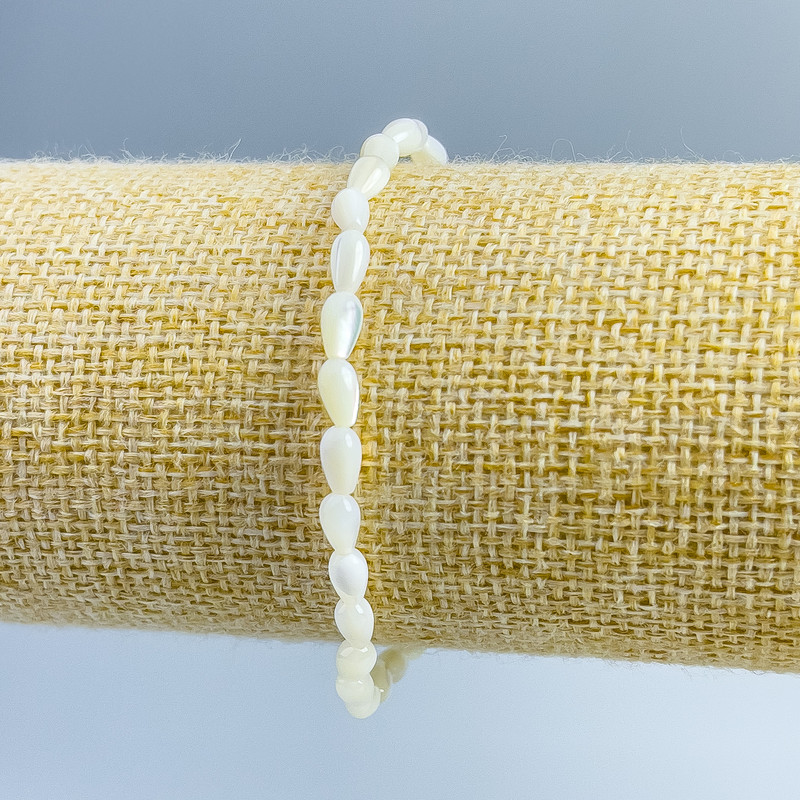 Mother-of-Pearl Bead Bracelet, 4x7 mm, 18 cm length (stretch)