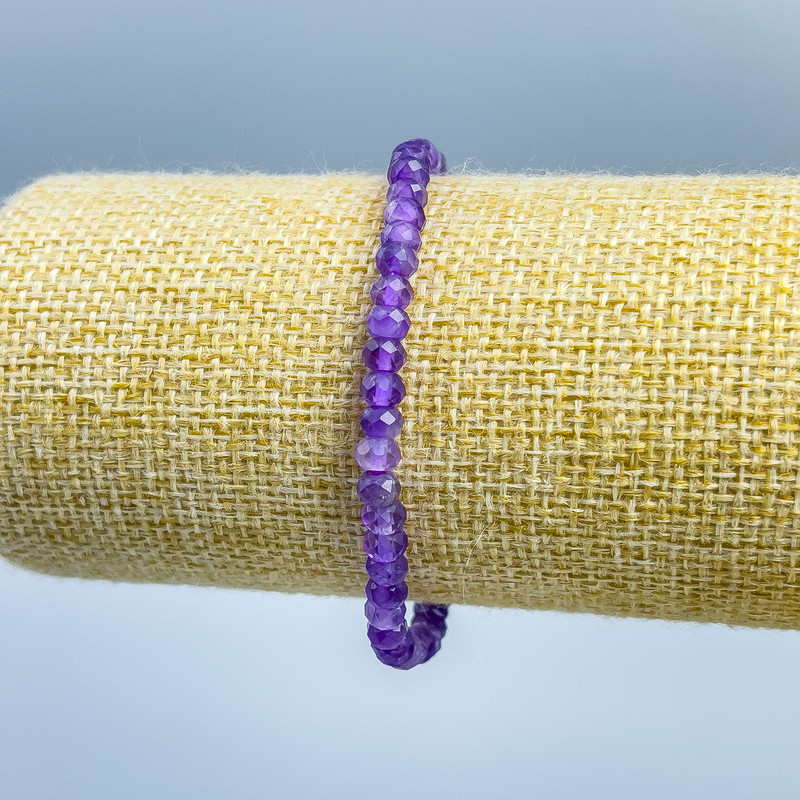Bracelet with natural amethyst, faceted rondelle beads, diameter 5x3 mm, length 18 cm (stretch)