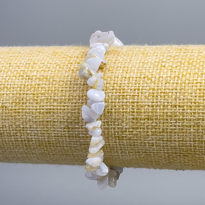 Blue Agate Chip Bracelet, chip sizes 5x3–10x5 mm, length 18 cm (stretch)