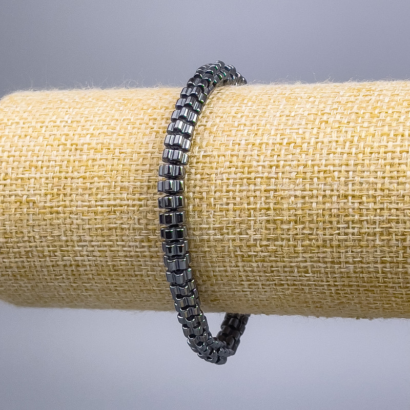 Hematite Bracelet 'Flower', diameter 6×3 mm ±, length 18 cm (stretch)