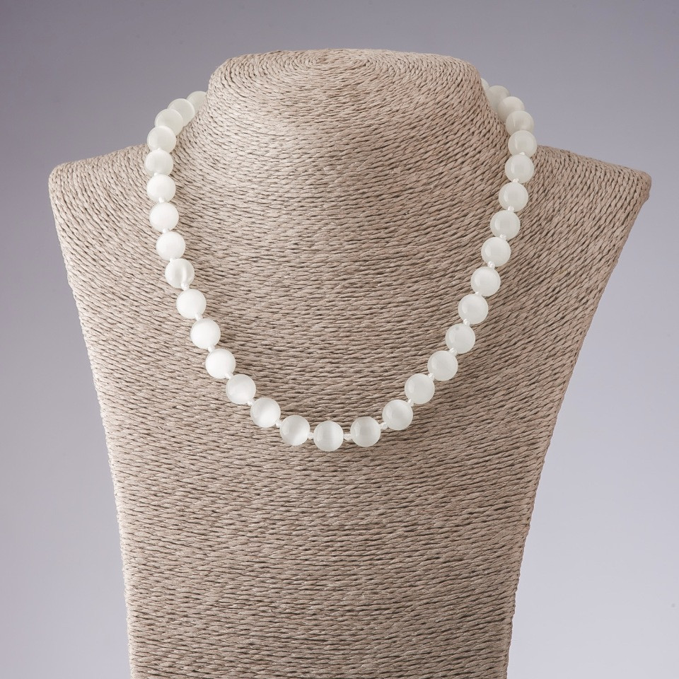 White Cat's-Eye Bead Necklace, Pearl-like Smooth Beads, 10mm Diameter, 45cm Length