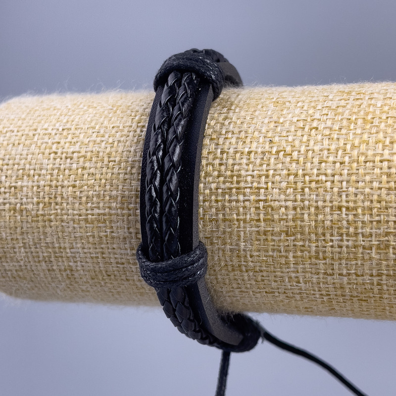 Браслет, довжина 18-25см, товщина 12мм еко шкіра колір чорний на затяжці