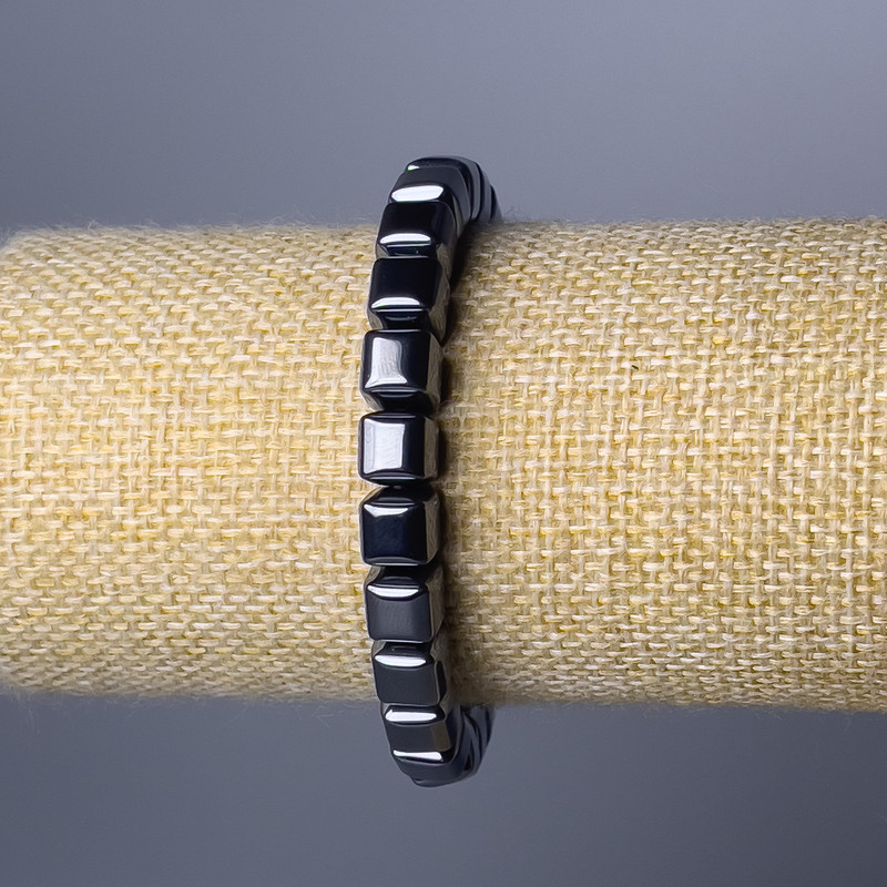 Hematite Cube Bead Bracelet, 8 mm diameter, 18 cm length (stretch)