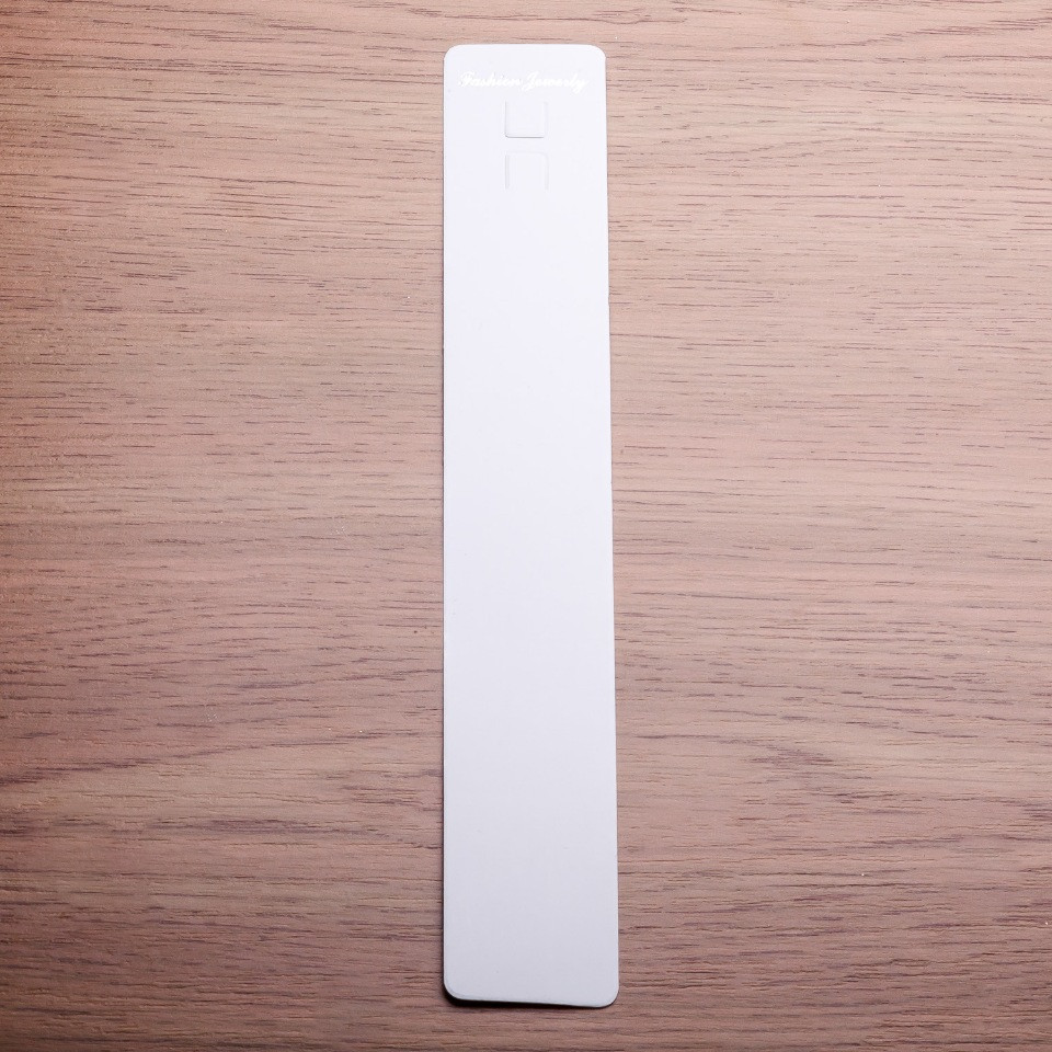 Планшетка під браслет 21х3, 3см бел. Картон 100 шт