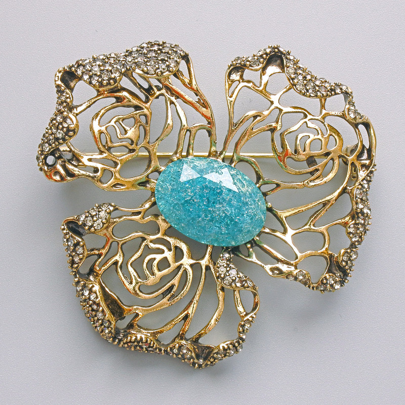 Brooch-pendant Flower with blue aquarium effect, white crystals, golden metal 51x51mm